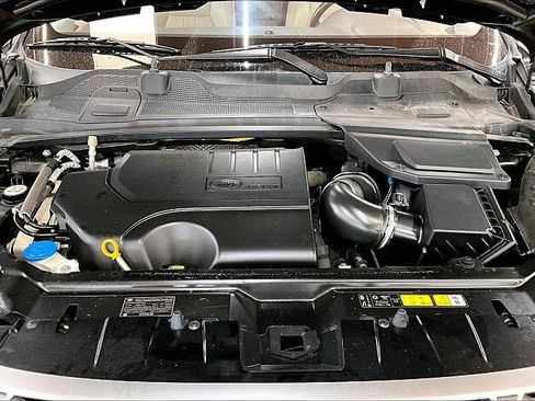 Used 2018 Land Rover Discovery Sport HSE image 9