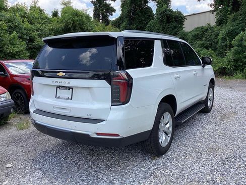 Used 2025 Chevrolet Tahoe LT RWD image 4