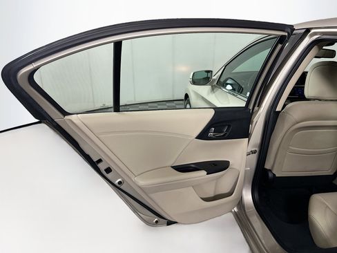 Used 2013 Honda Accord EX-L image 25