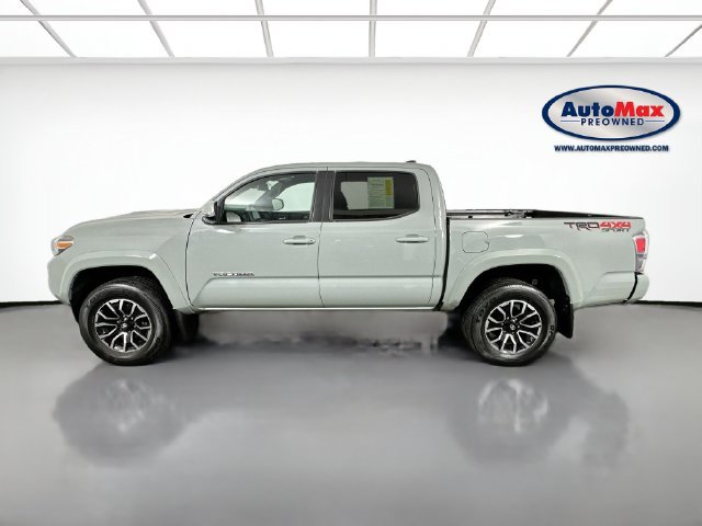 Used 2022 Toyota Tacoma TRD Sport w/ Technology Package AWD/4WD image 8