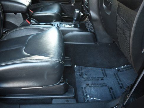 Used 2015 Jeep Wrangler Sahara w/ Connectivity Group image 25