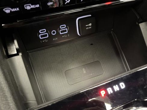 Used 2024 Jeep Grand Cherokee L Altitude image 23