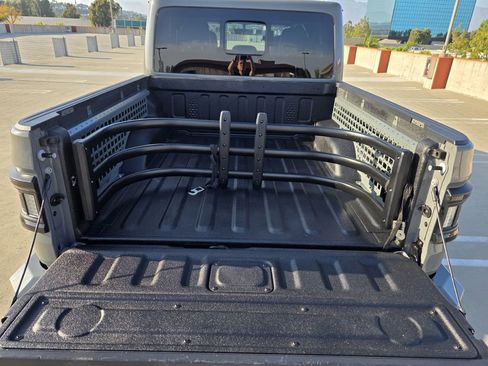 Used 2022 Jeep Gladiator Rubicon AWD/4WD image 14