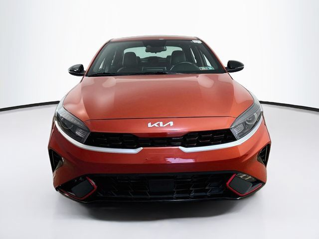 Used 2023 Kia Forte GT-Line w/ GT-Line Premium Package FWD image 2