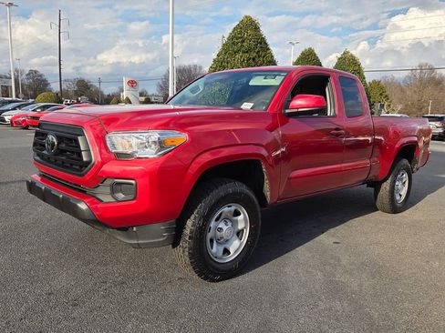 Used 2023 Toyota Tacoma SR w/ SR Convenience Package image 3