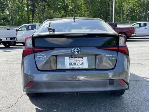Used 2019 Toyota Prius XLE w/ Advanced Technology Package AWD/4WD image 4
