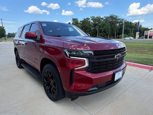 Used 2023 Chevrolet Tahoe RST w/ RST Performance Edition AWD/4WD image 9