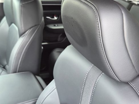Certified 2025 Honda Pilot Touring image 11