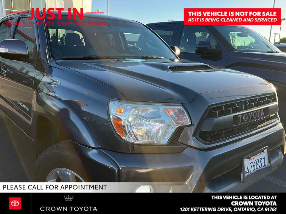 Used 2015 Toyota Tacoma PreRunner w/ TRD Sport Package RWD image 3