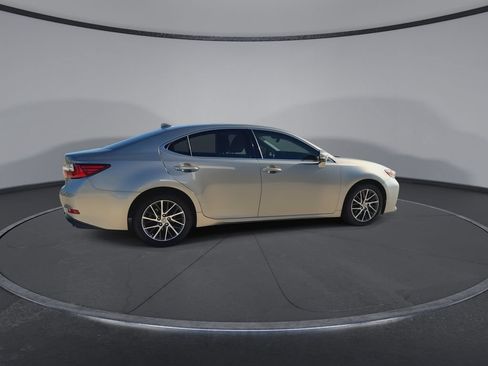 Used 2017 Lexus ES 350 w/ Luxury Package FWD image 9