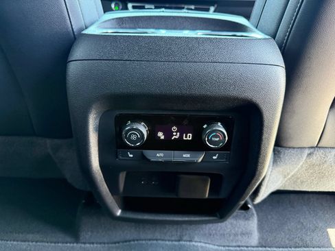 New 2026 Chevrolet Traverse RS FWD image 38