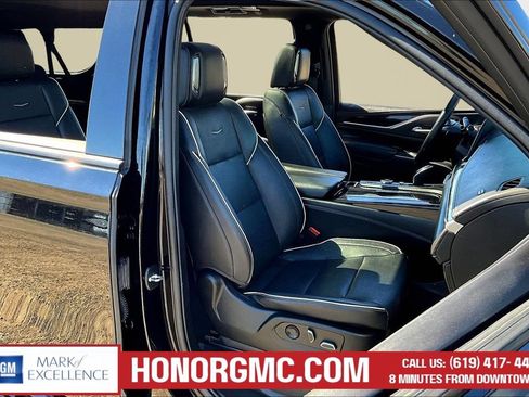 Used 2022 Cadillac Escalade ESV Sport w/ Touring Package AWD/4WD image 30