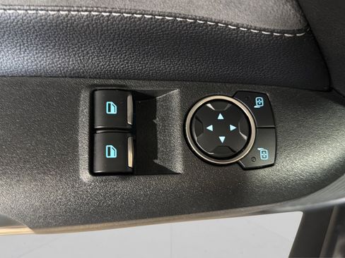 Used 2019 Ford Mustang Shelby GT350 w/ Technology Package RWD image 16