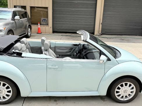 Used 2004 Volkswagen Beetle GLS FWD image 20