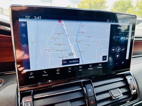 Used 2022 Lincoln Navigator Reserve image 36