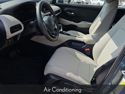 Certified 2025 Honda HR-V LX image 17