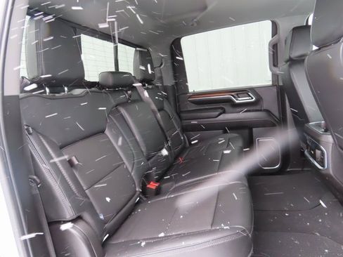 Used 2024 GMC Sierra 2500 Denali image 31