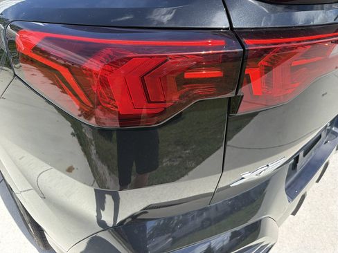 Used 2025 BMW X2 xDrive28i AWD/4WD image 11