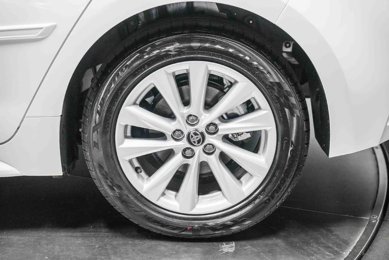 Certified 2023 Toyota Corolla SE FWD image 11