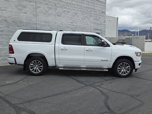 Used 2022 RAM 1500 Laramie AWD/4WD image 2