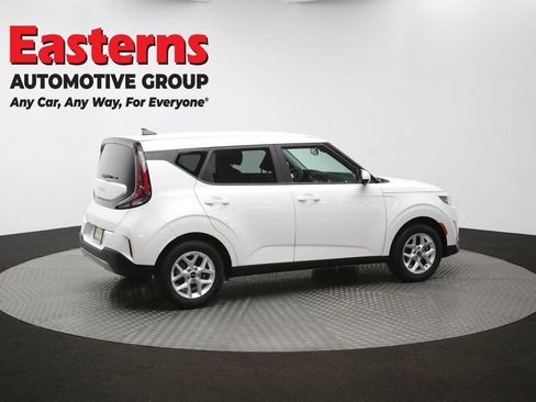 Used 2025 Kia Soul LX FWD image 41