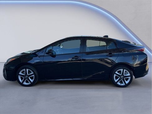 Used 2016 Toyota Prius Four Touring w/ Premium Convenience Package FWD image 3