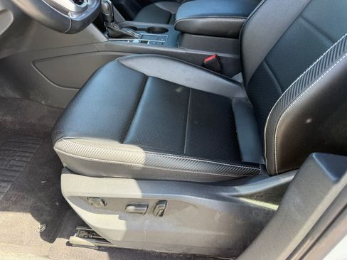 Used 2021 Volkswagen Atlas Cross Sport SE FWD image 15
