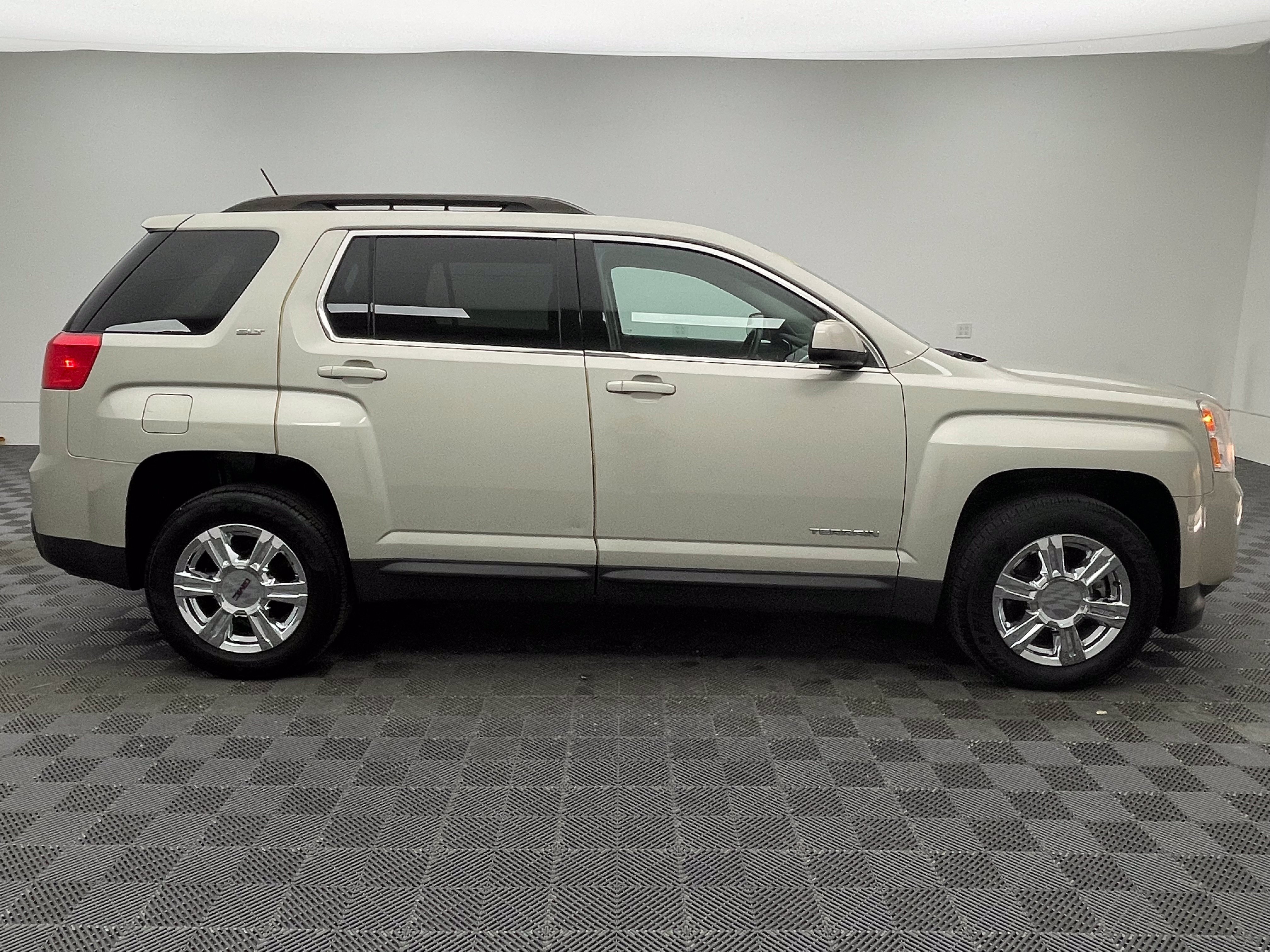 Used 2014 GMC Terrain SLT w/ Safety Package FWD image 6