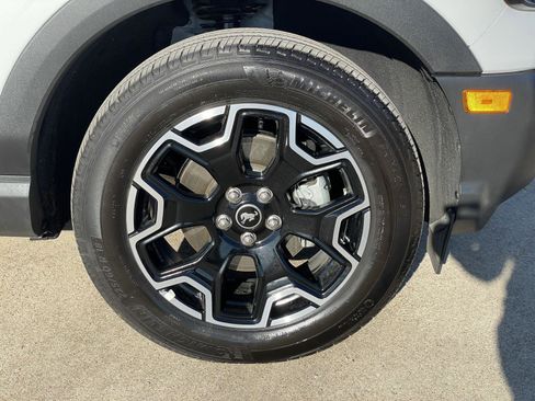 Used 2025 Ford Bronco Sport Outer Banks w/ Outer Banks Tech Package+ image 54