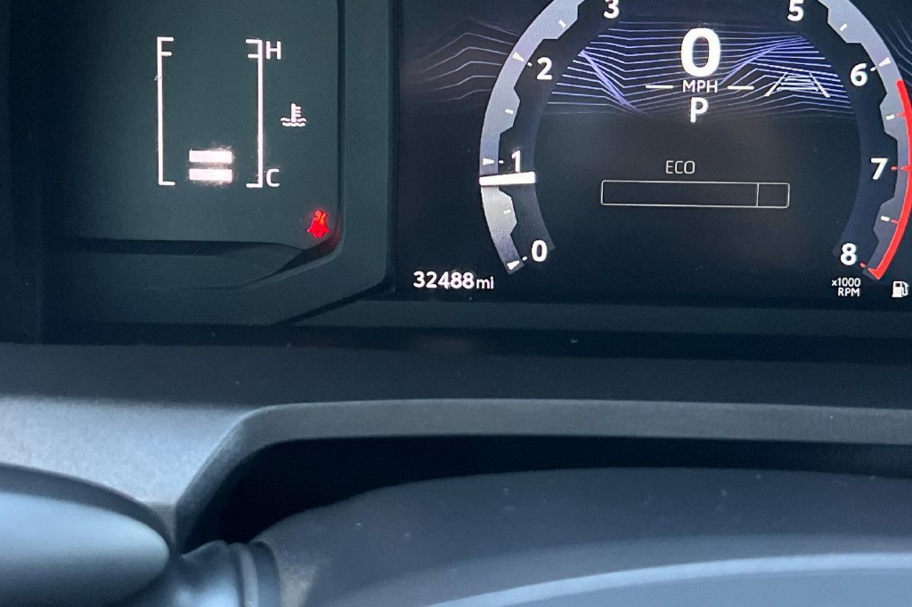 Certified 2025 Toyota Tacoma SR5 AWD/4WD image 30