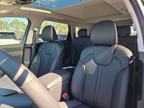 New 2026 Kia Sorento S w/ S Panoramic Sunroof Package FWD image 23