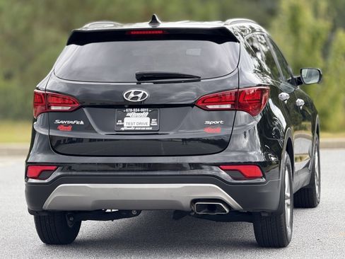 Used 2017 Hyundai Santa Fe Sport image 6