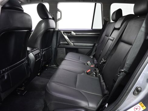 Used 2015 Lexus GX 460 w/ Navigation Package AWD/4WD image 22