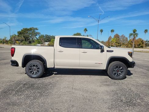 New 2026 GMC Sierra 1500 AT4X image 4