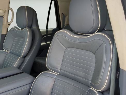 Used 2020 Lincoln Navigator L Black Label w/ Cargo Convenience Package AWD/4WD image 9