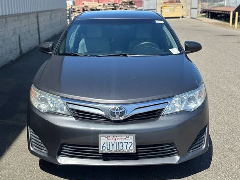 Used 2012 Toyota Camry LE FWD image 8