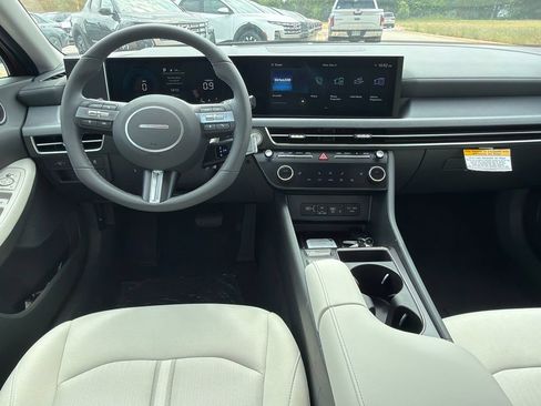 New 2026 Hyundai Sonata SEL FWD image 23