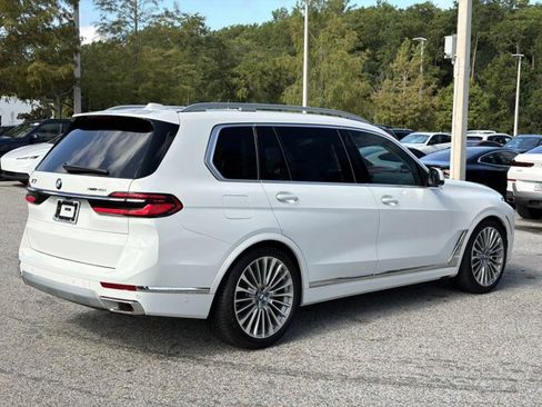 Used 2026 BMW X7 xDrive40i w/ Premium Package AWD/4WD image 3