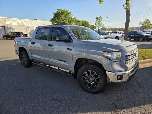 Used 2021 Toyota Tundra SR5 w/ Trail Edition image 3