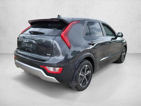 Used 2023 Kia Niro LX FWD image 5