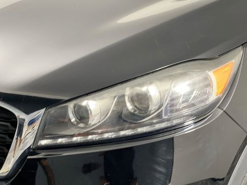 Used 2020 Kia Sorento LX w/ LX I4 Convenience Package image 9