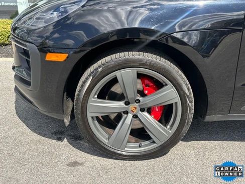 Used 2023 Porsche Macan S w/ Premium Package image 19
