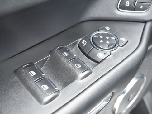 Used 2019 Ford Expedition Platinum image 15