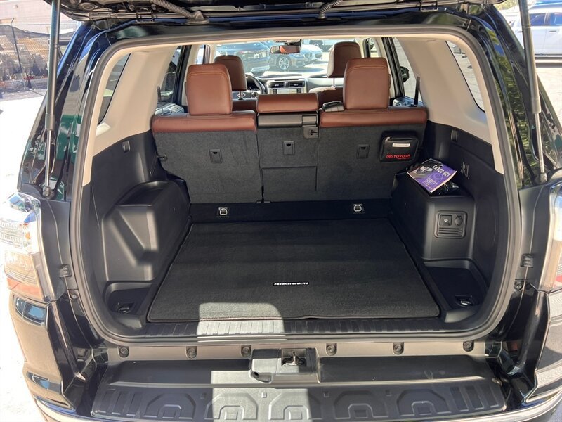 Used 2023 Toyota 4Runner Limited AWD/4WD image 22