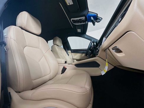 New 2026 Porsche Macan image 29
