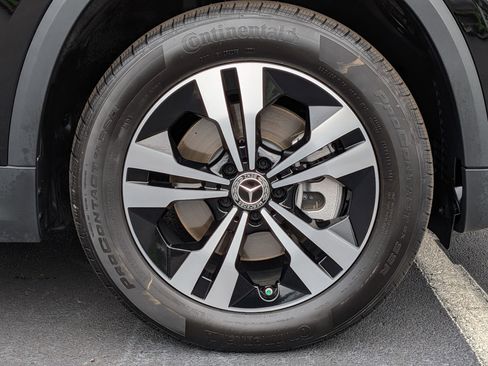 Certified 2025 Mercedes-Benz GLA 250 image 13