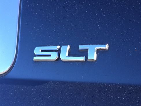 Used 2019 GMC Yukon XL SLT image 7