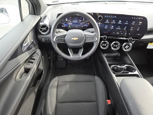 New 2025 Chevrolet Blazer EV LT image 26