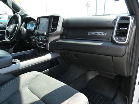 Used 2019 RAM 1500 Big Horn AWD/4WD image 14
