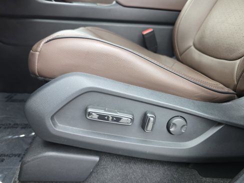 Certified 2024 Honda Pilot Elite image 30